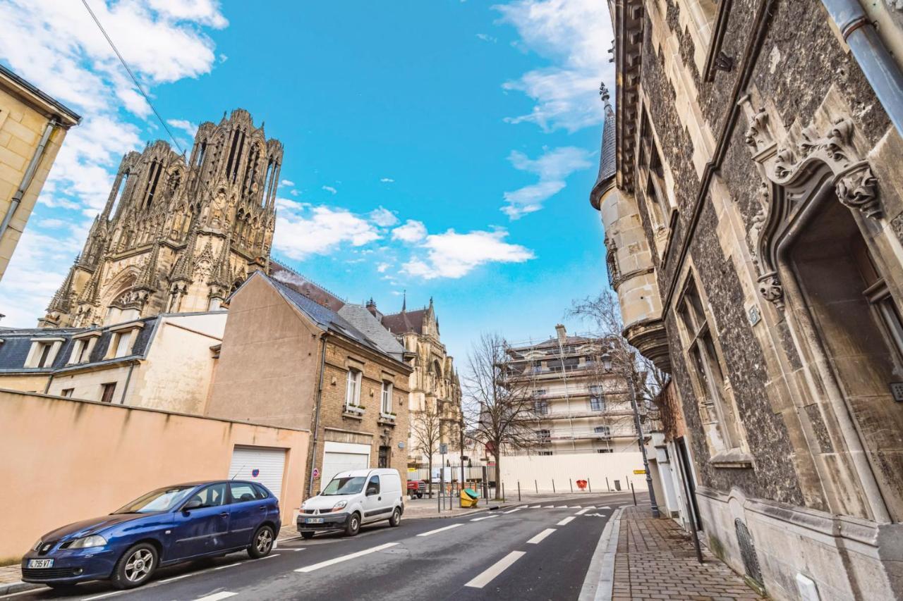 Tournelles Vue Cathedrale- Maison Climatisee Du Xvie Siecle Classee Daire Reims Dış mekan fotoğraf