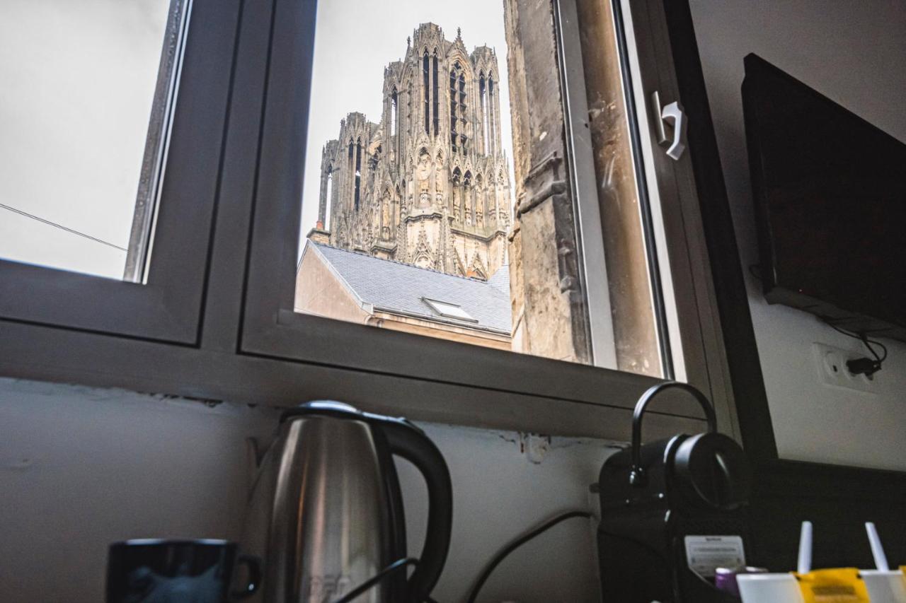 Tournelles Vue Cathedrale- Maison Climatisee Du Xvie Siecle Classee Daire Reims Dış mekan fotoğraf